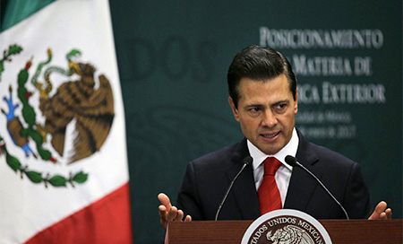 Peña Nieto advierte que no tolerará la entrada irregular de migrantes